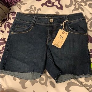 NET L.E.I. Size 5 shorts Euro wash